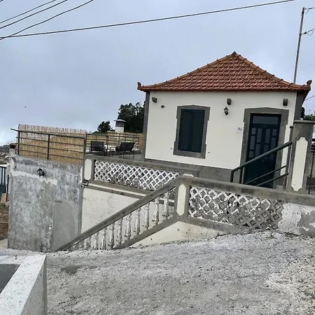 Holiday home Sousa House Canhas
