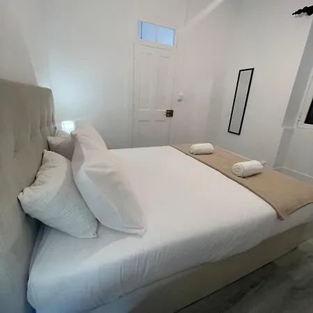 Holiday home Sousa House Canhas